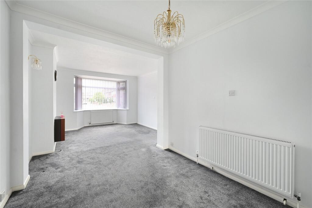 House in Spelthorne, Surrey - View 4