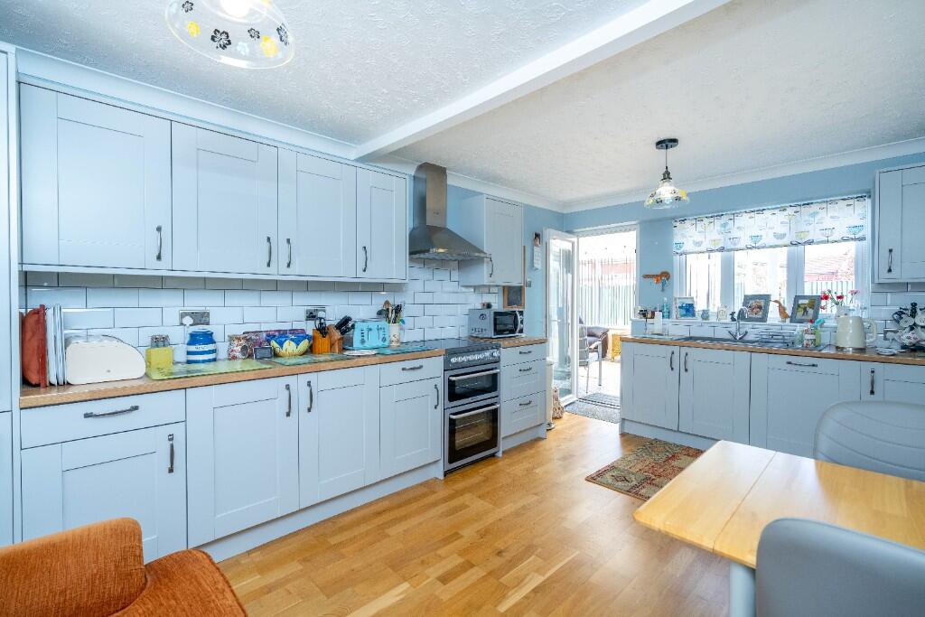 Glen Gardens, Surfleet, PE11 photo 4