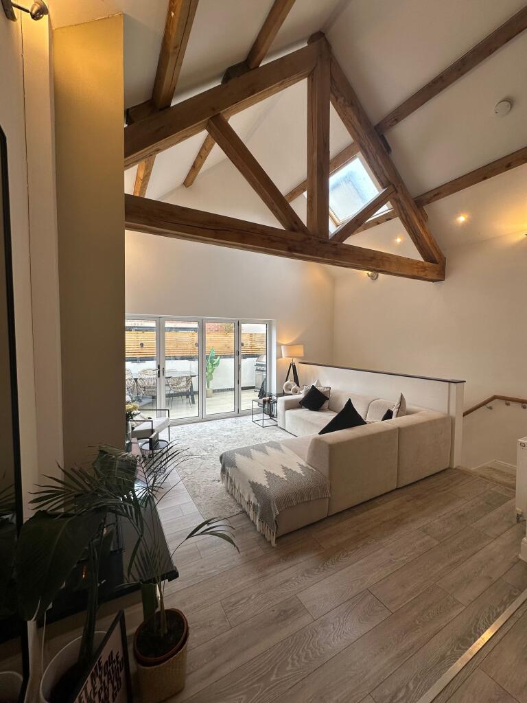 House in Manchester - More