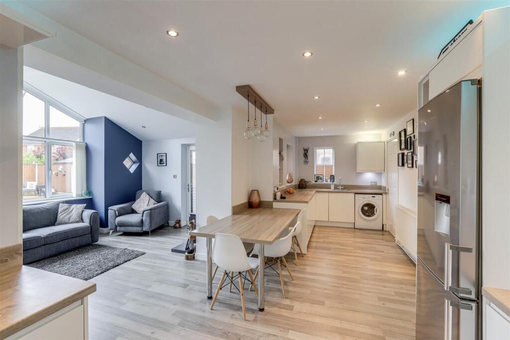 Lonsdale Drive, Toton, NG9 photo 4