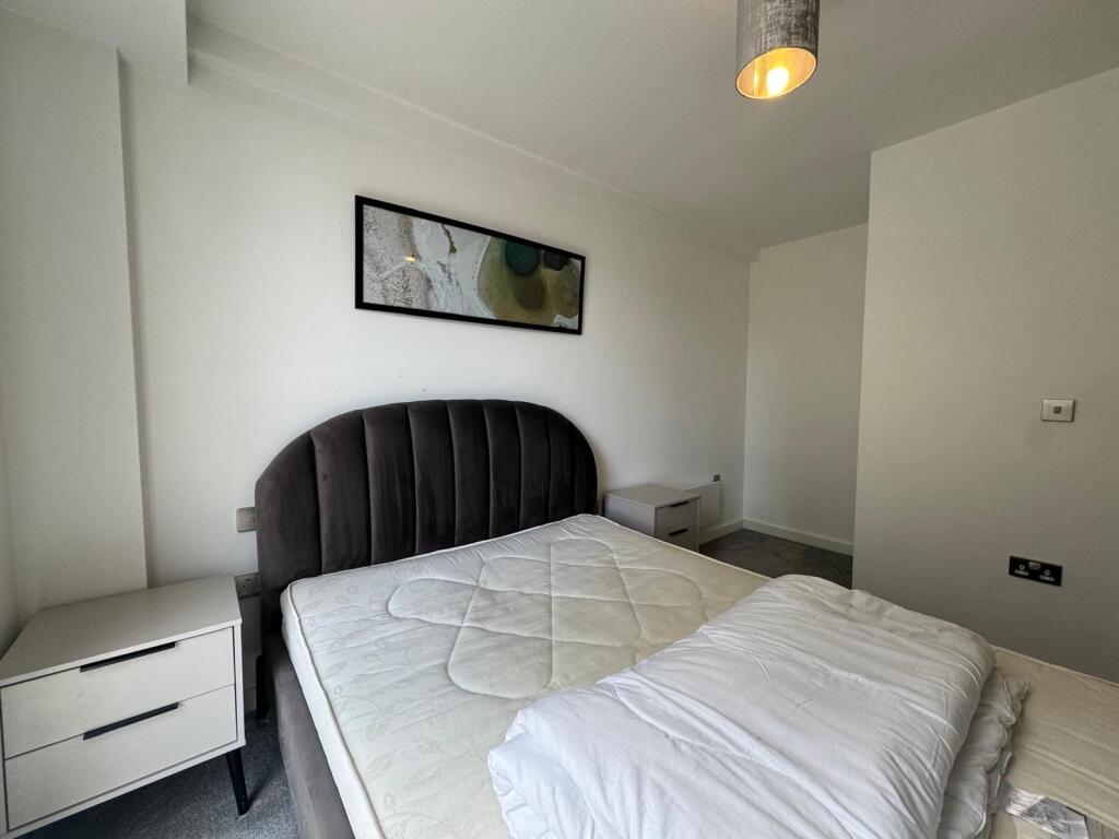 Apartment in Salford, Greater Manchester - More