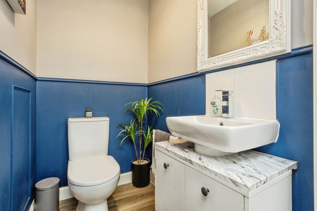 House in Nottingham - View 5