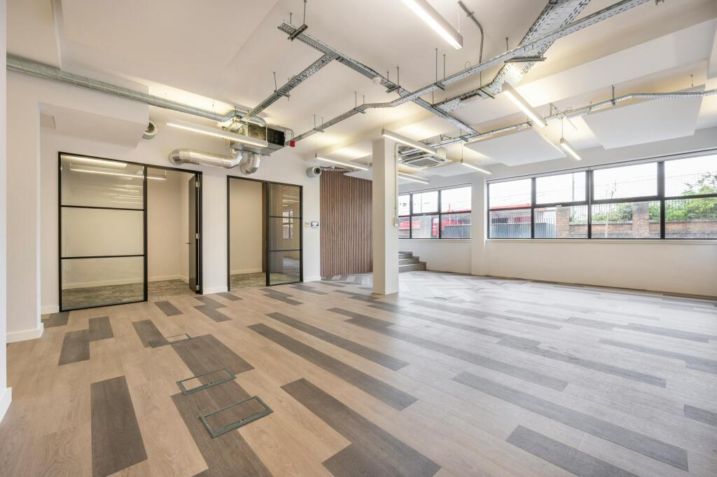 office 10.jpg