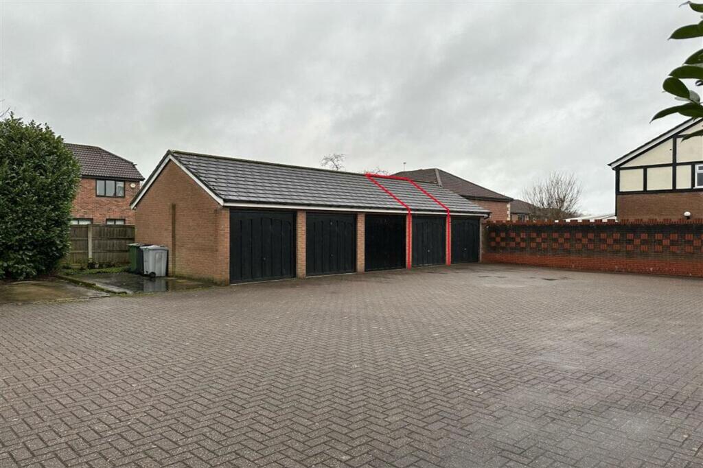 House in Stockport - View 3