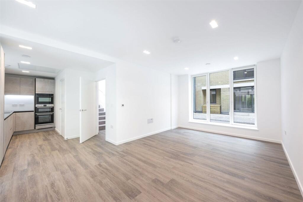 House in London - View 3