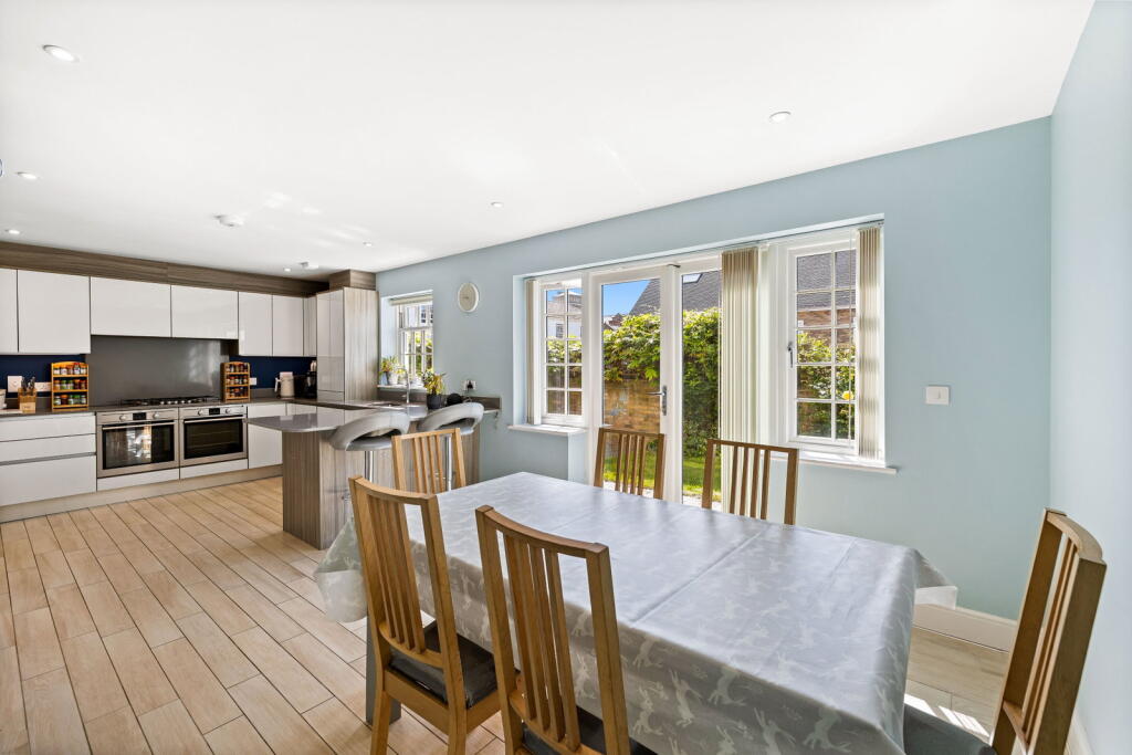 House in Mid Sussex, Haywards Heath - View 5