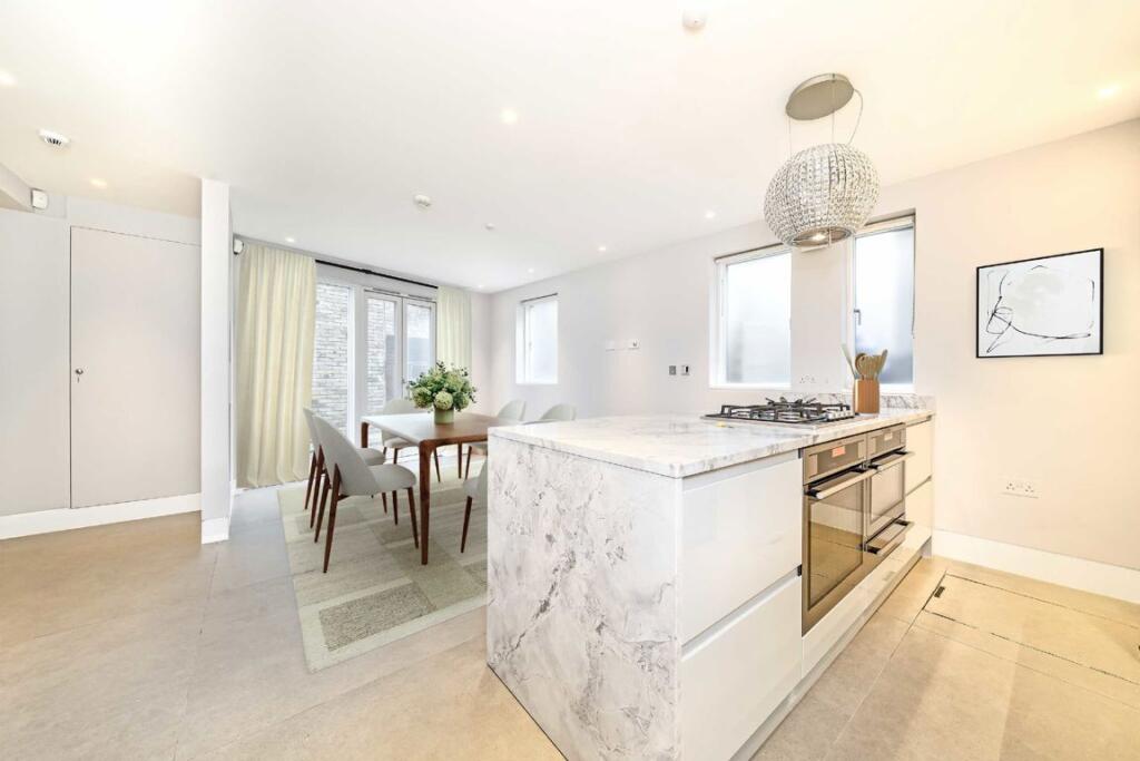 House in London - View 4