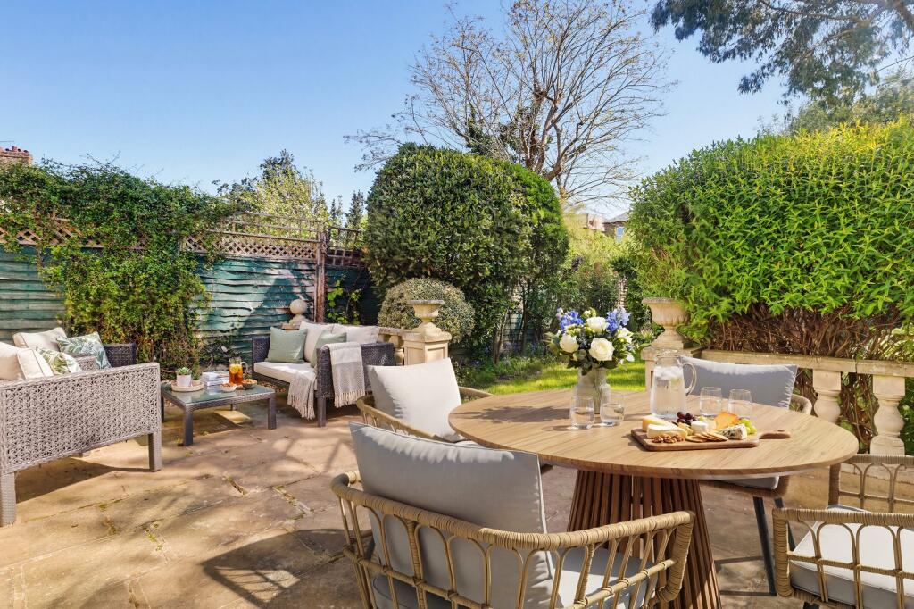 House in London - View 4