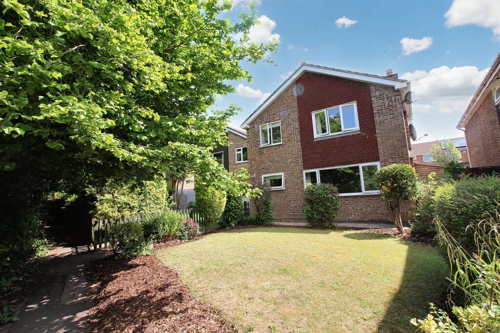 Main image of property: Manor Walk, Thornbury, BS35