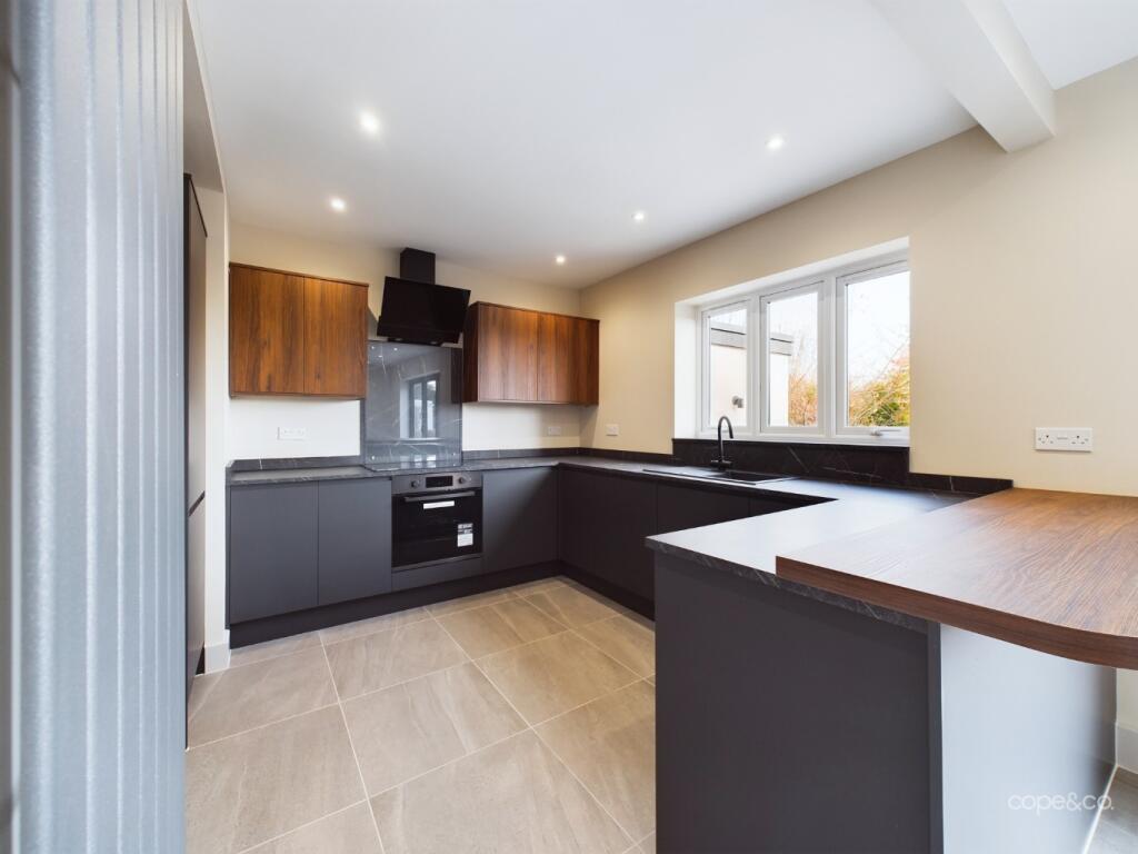 House in Ripley, Woodlinkin, Codnor - View 2