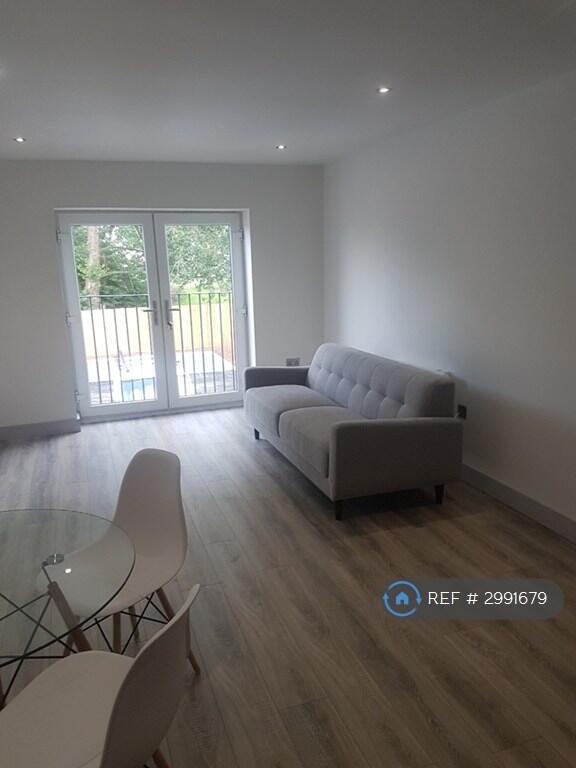 Apartment in Leeds - View 4