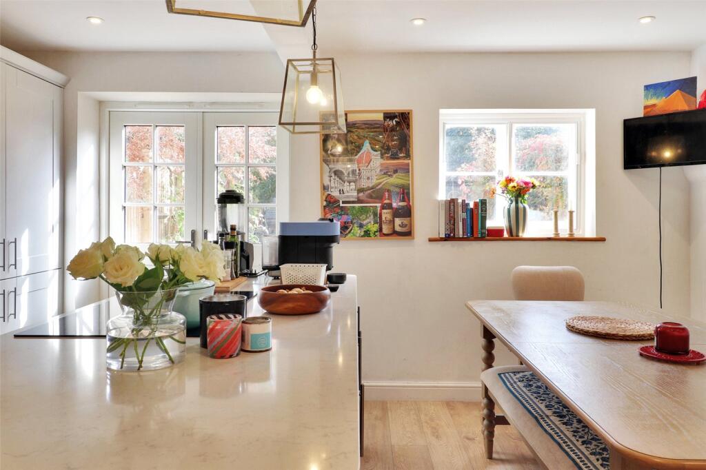 House in Canterbury - View 5