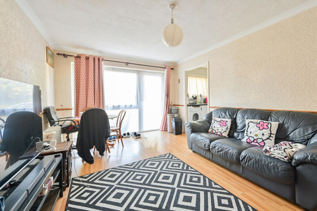 Curzon Gate Court, Watford, WD17 photo 3
