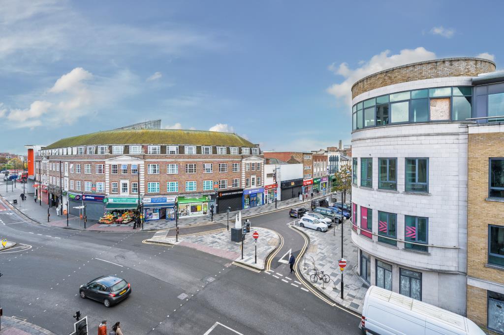 Main image of property: Slough, SL1, SL1