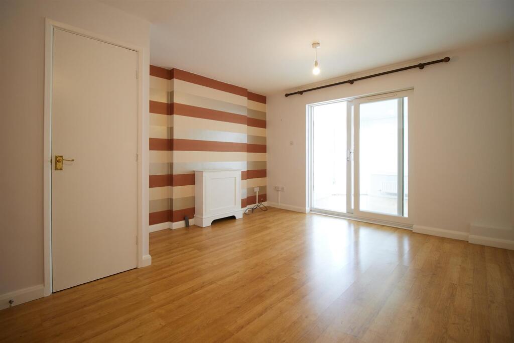 House in Leicester - More