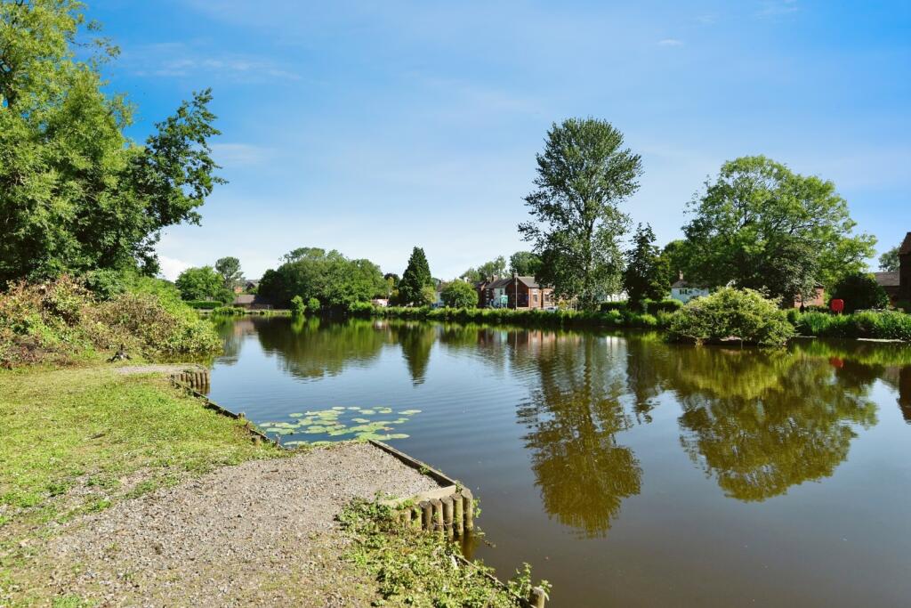 Grayling Willows, Madeley, Crewe, Staffordshire, CW3 photo 2