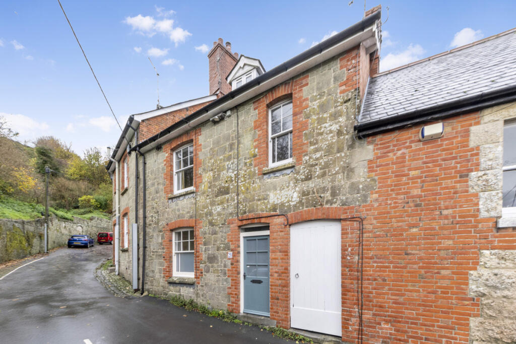 Main image of property: Gold Hill, Shaftesbury, SP7 8