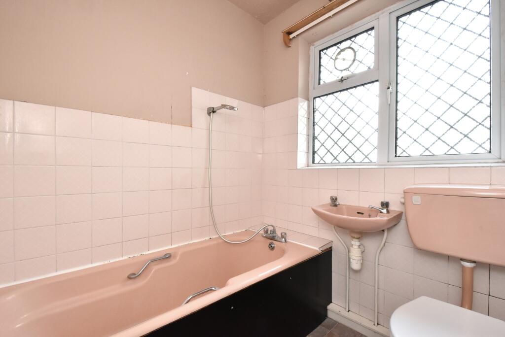 House in London, London Borough of Bromley - View 5