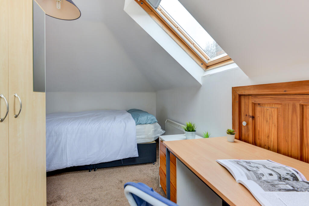 House in Hove, Brighton and Hove - View 5
