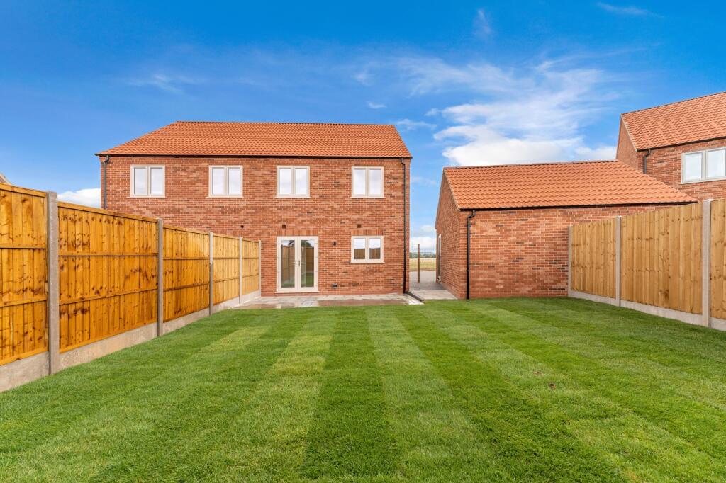 House in Doncaster - View 3