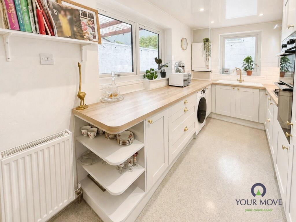 House in Darwen, Sough - More