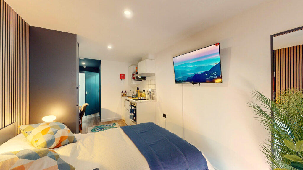 Main image of property: Studio 4, Pershore Road, Stirchley, Birmingham, B30 2YA