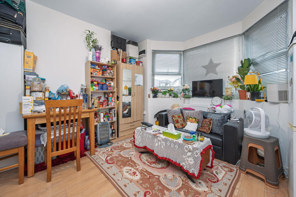 Apartment in London - More