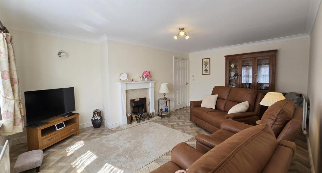 House in South Holland, Long Sutton - View 4