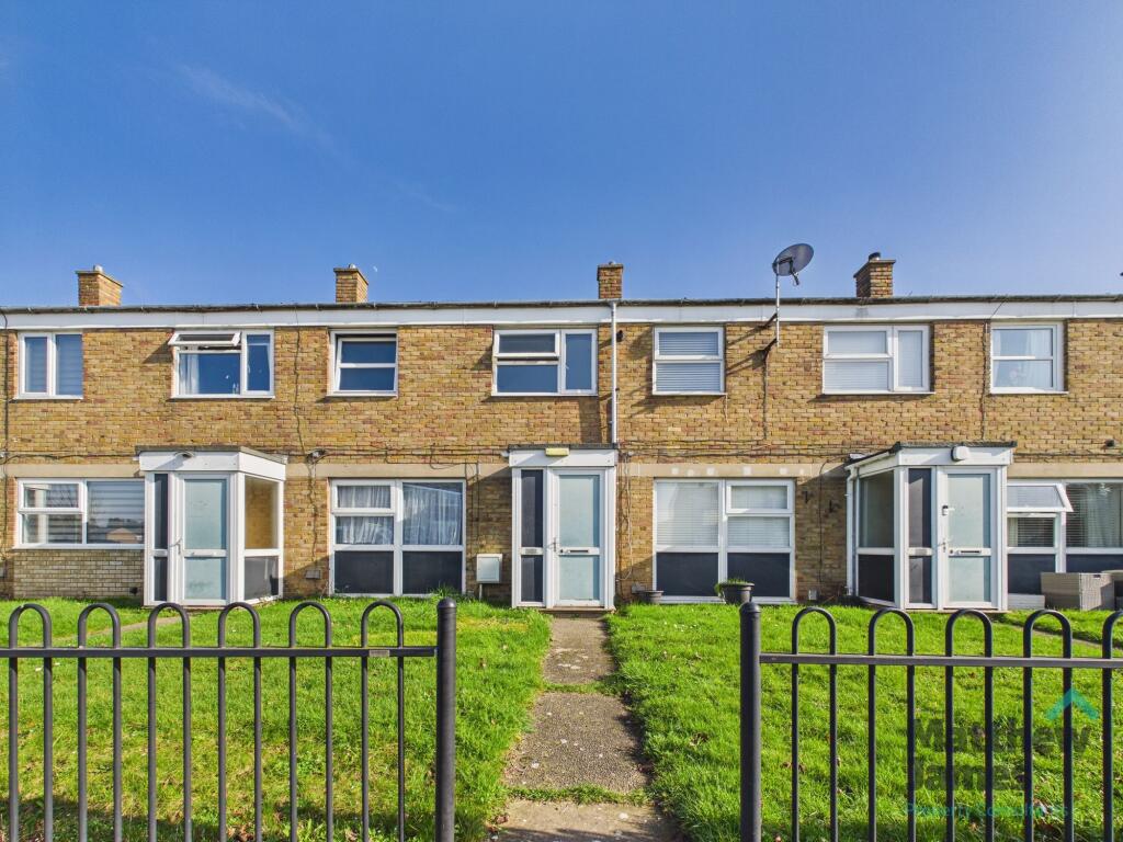 Main image of property: 4 Ilex Close, Colchester, CO2