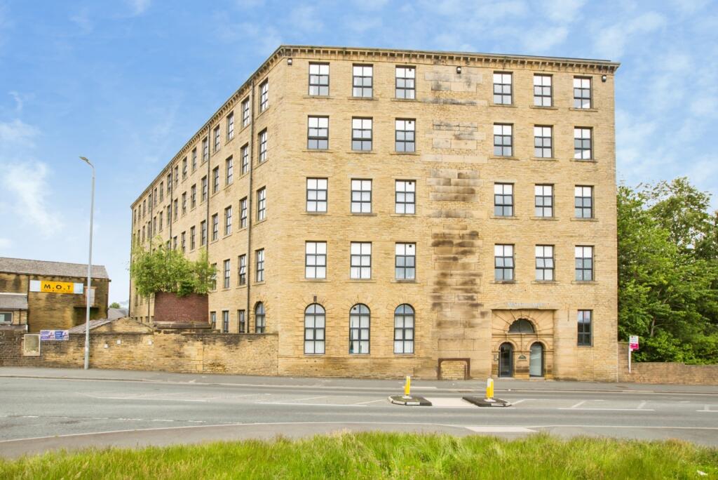 Main image of property: Pellon Lane, Halifax, West Yorkshire, HX1
