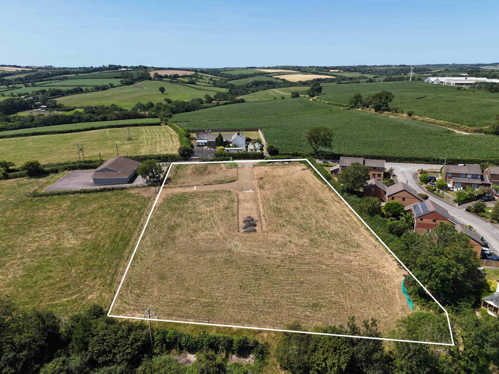 House in Exeter - View 4