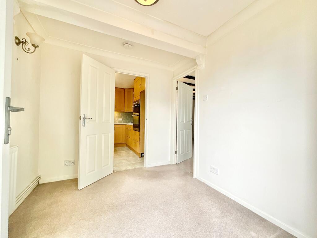 House in Stoke-on-Trent - View 5