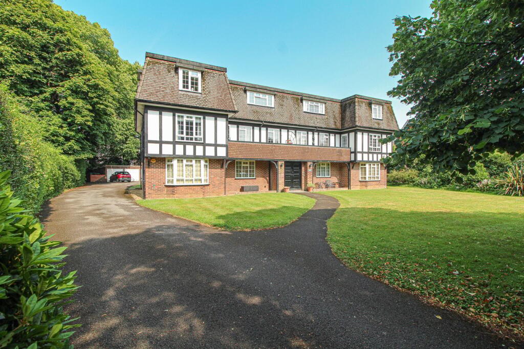 Main image of property: Cavendish Place, Bournemouth, BH1