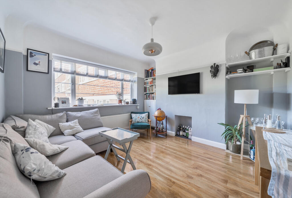 Main image of property: New Park Road, London, SW2