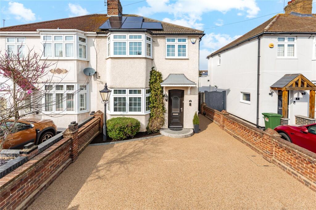 Main image of property: Wren Gardens, Hornchurch, RM12