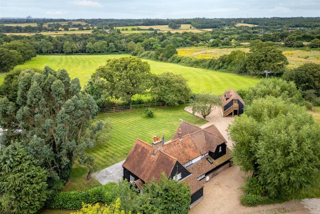 4-bed detached on Carneles Green, Broxbourne, £1,250,000