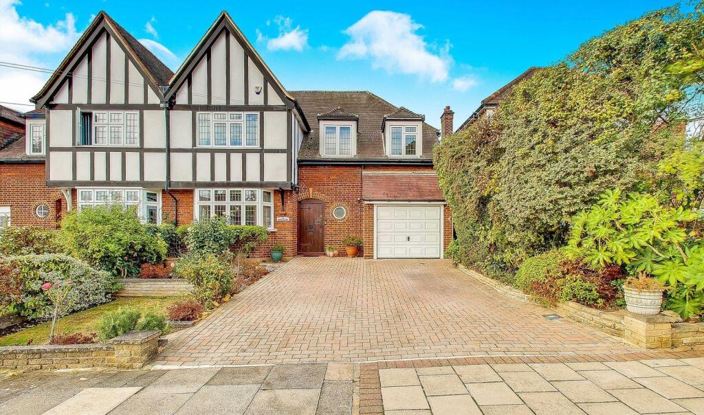 Main image of property: Friars Avenue, London, N20