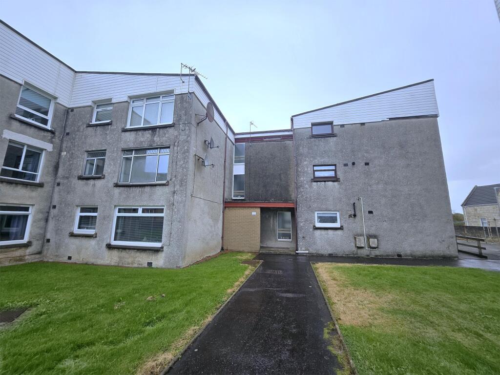 Main image of property: 58 Church Street, Kilwinning, KA13 6BD
