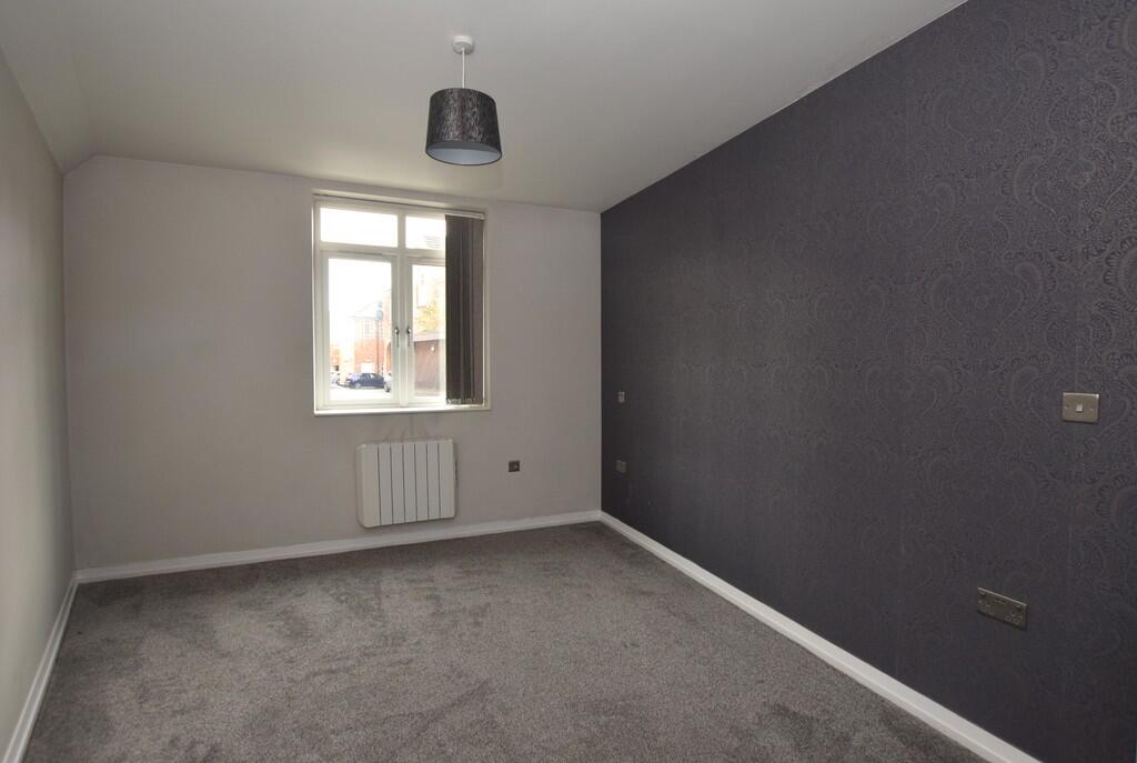 Apartment in Hinckley, Lash Hill - More