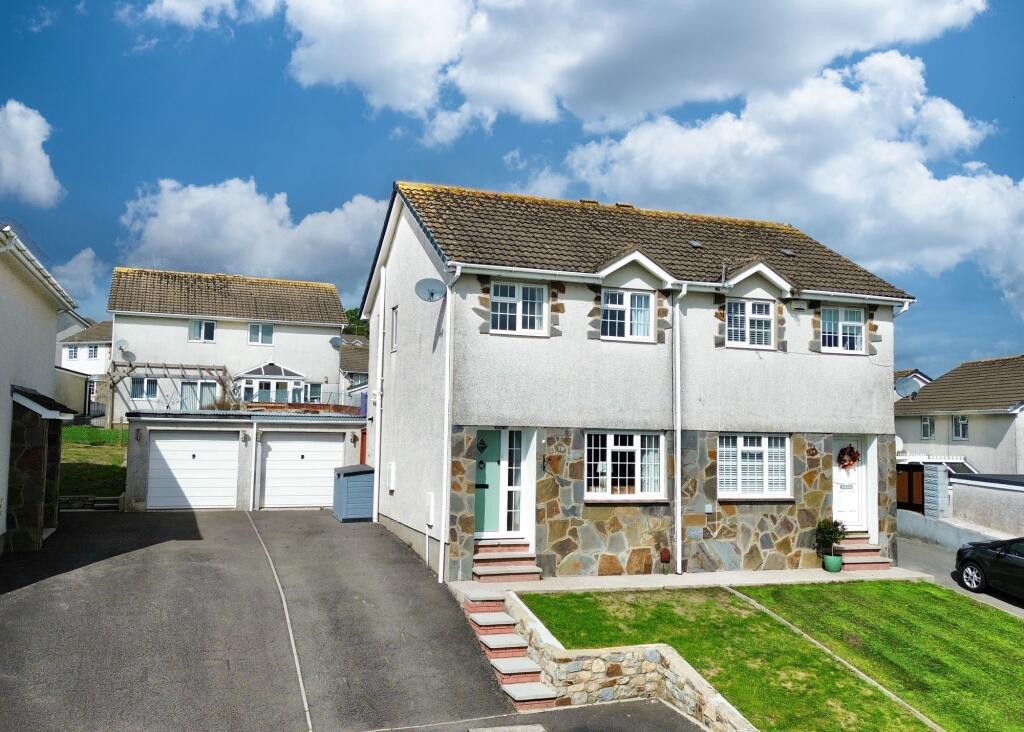 Main image of property: Ty Gwyn Drive, Brackla, CF31