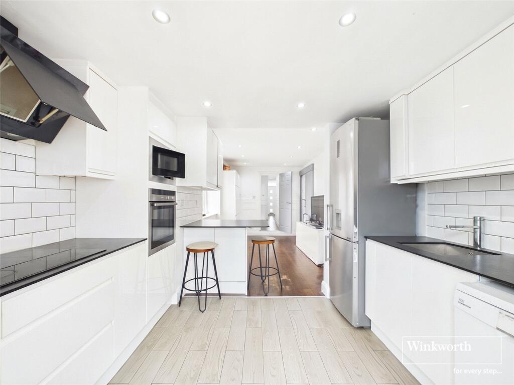 Apartment in London, Hendon - View 5