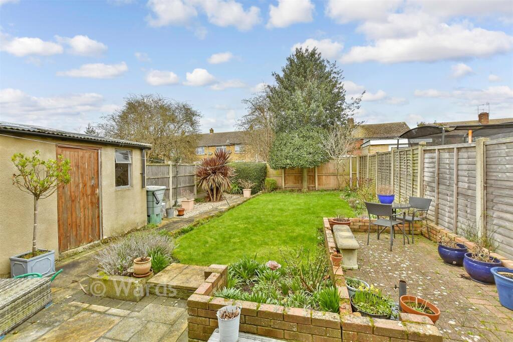 Dean Road, Sittingbourne, Kent – pohled 3