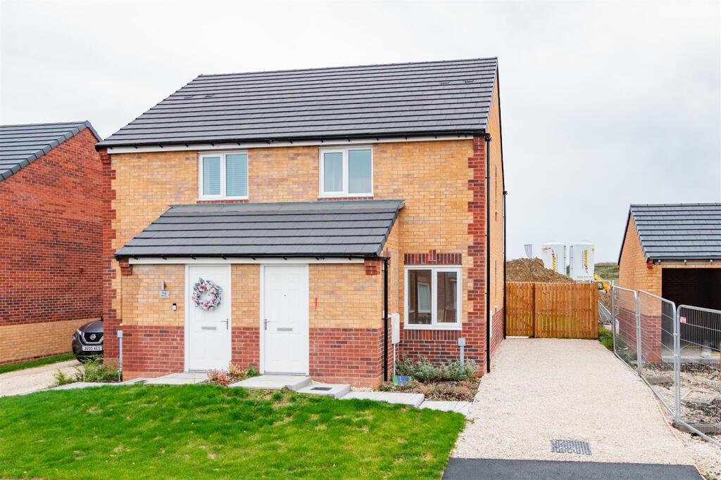 Main image of property: Macaulay Park, Grimsby, DN31