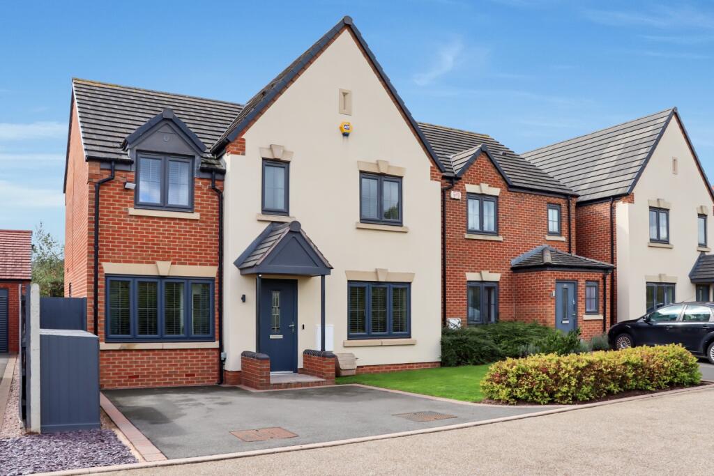 Main image of property: Pentland Crown Place, Bishops Tachbrook, Leamington Spa, Warwickshire, CV33