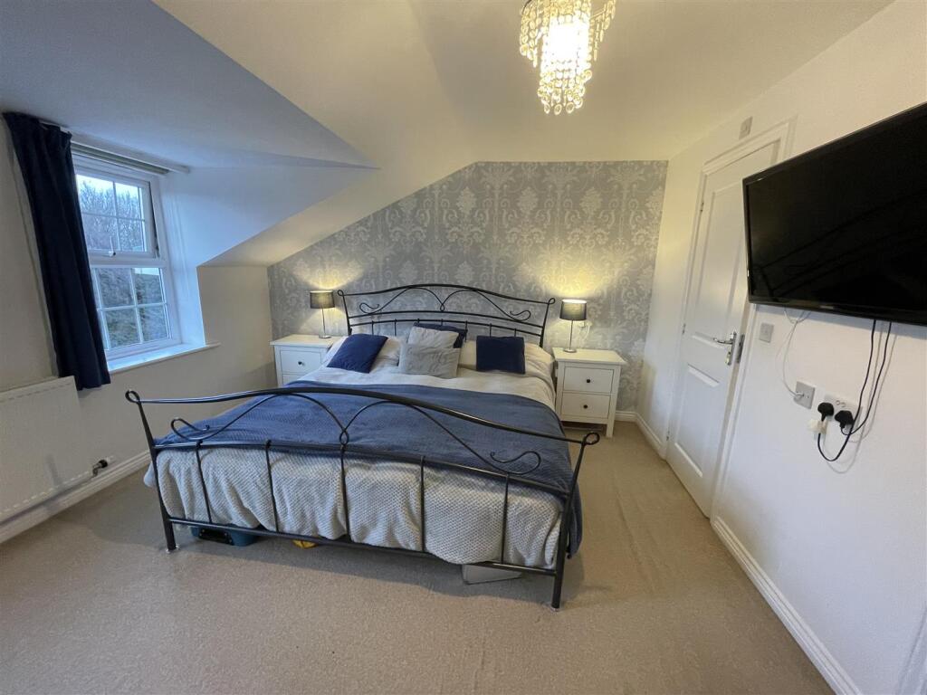 West Farm, Waldridge Lane, Chester Le Street photo 3