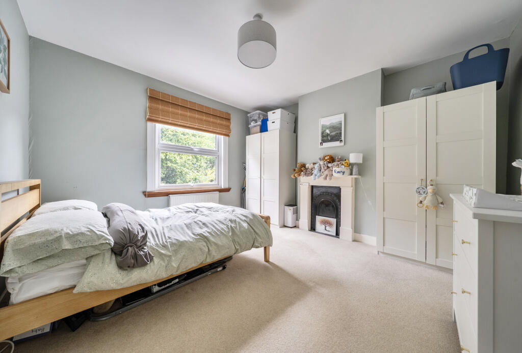 Apartment in Sevenoaks, Kippington - View 5