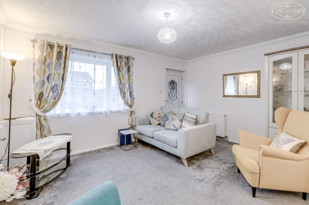 Yarrow Grove, Horwich, Bolton, BL6 photo 3