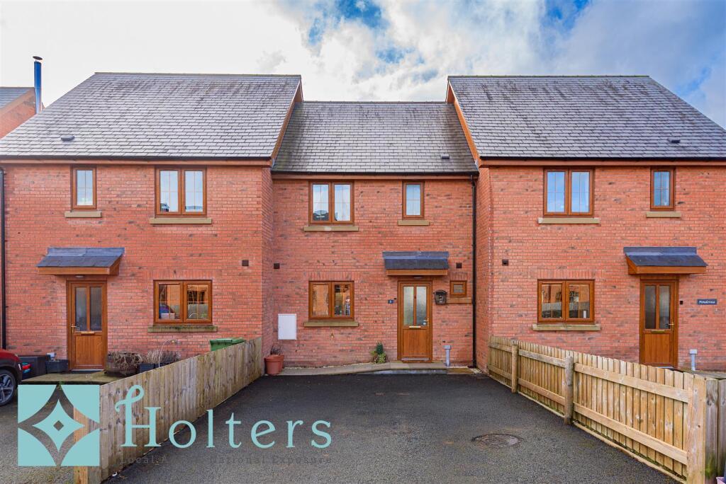 Main image of property: Plas Trannon, Trefeglwys, Caersws