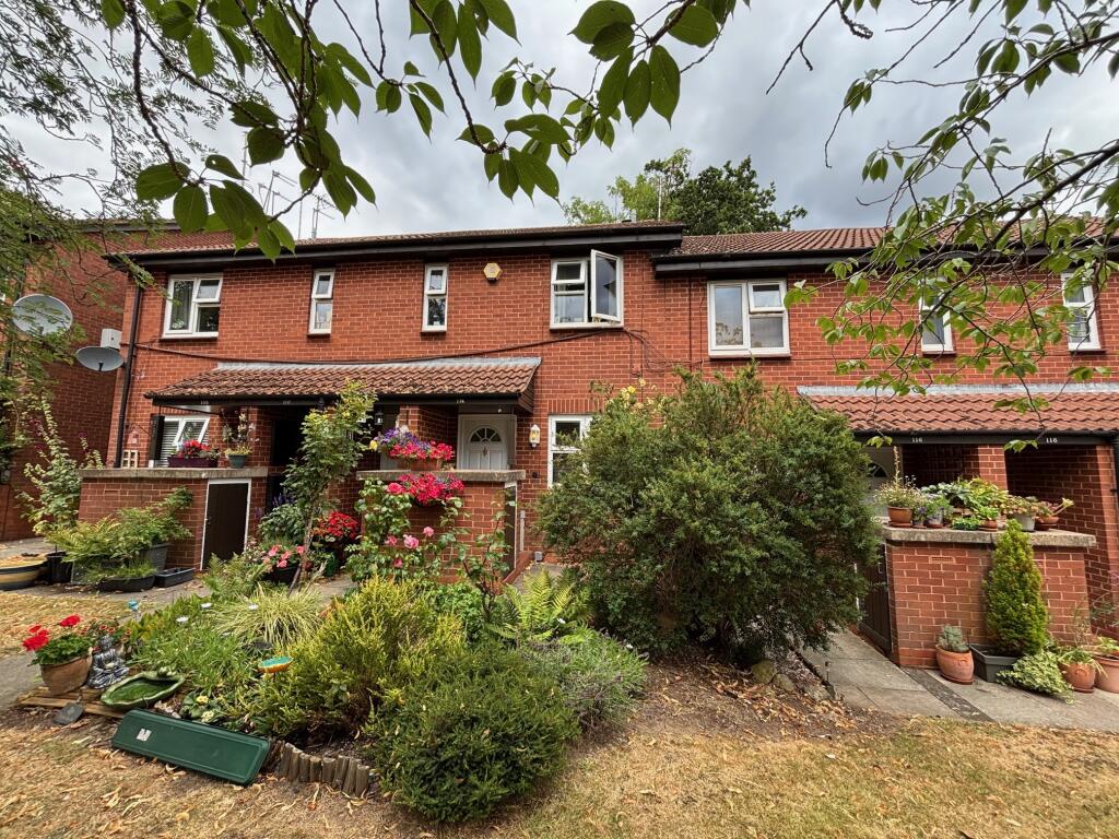 Main image of property: Fredas Grove, Harborne, B17