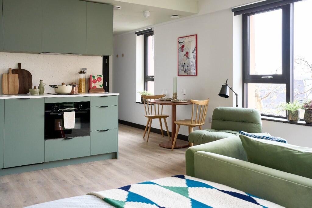 Main image of property: Blackhorse Lane, London, E17